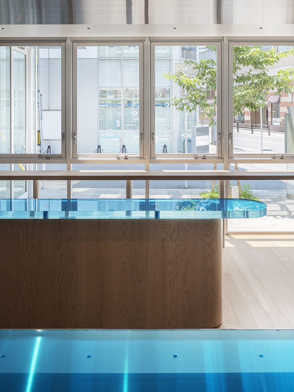 日本大阪·“Blue Bottle Coffee”蓝瓶咖啡厅(梅田茶屋町店) / I IN