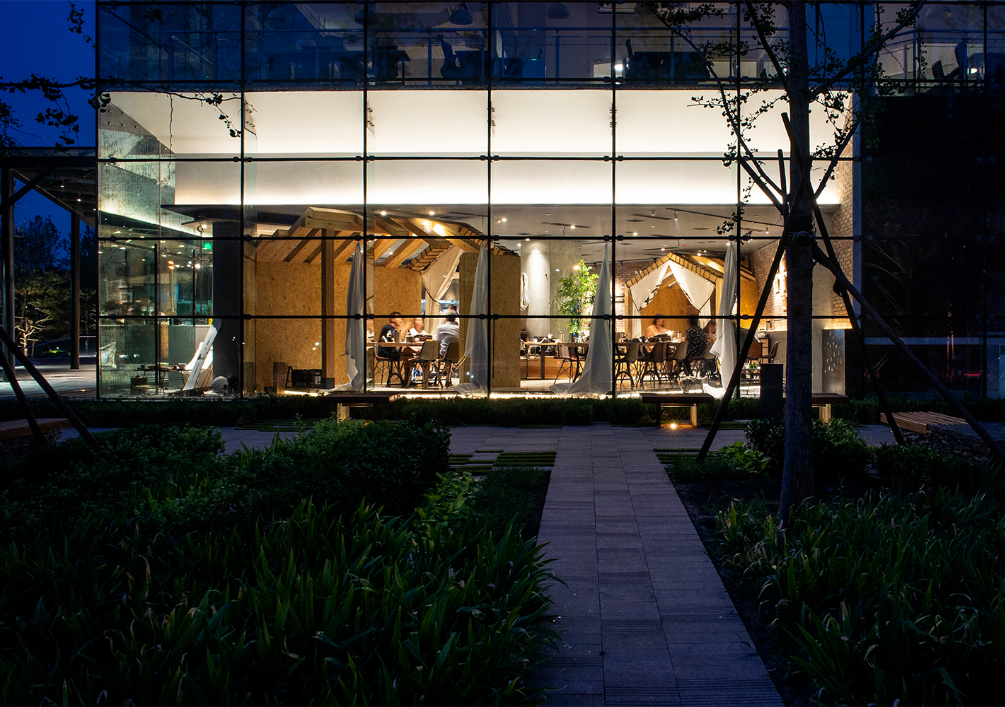 北京·“燃炙屋”日料餐厅设计 / AND LAB纳间建筑