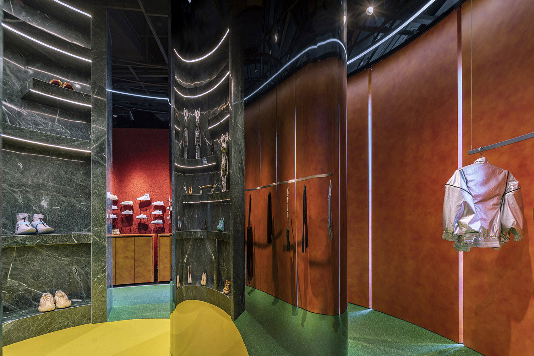 北京·KIKS潮牌店(3.3大厦店) / ROOI诺亿