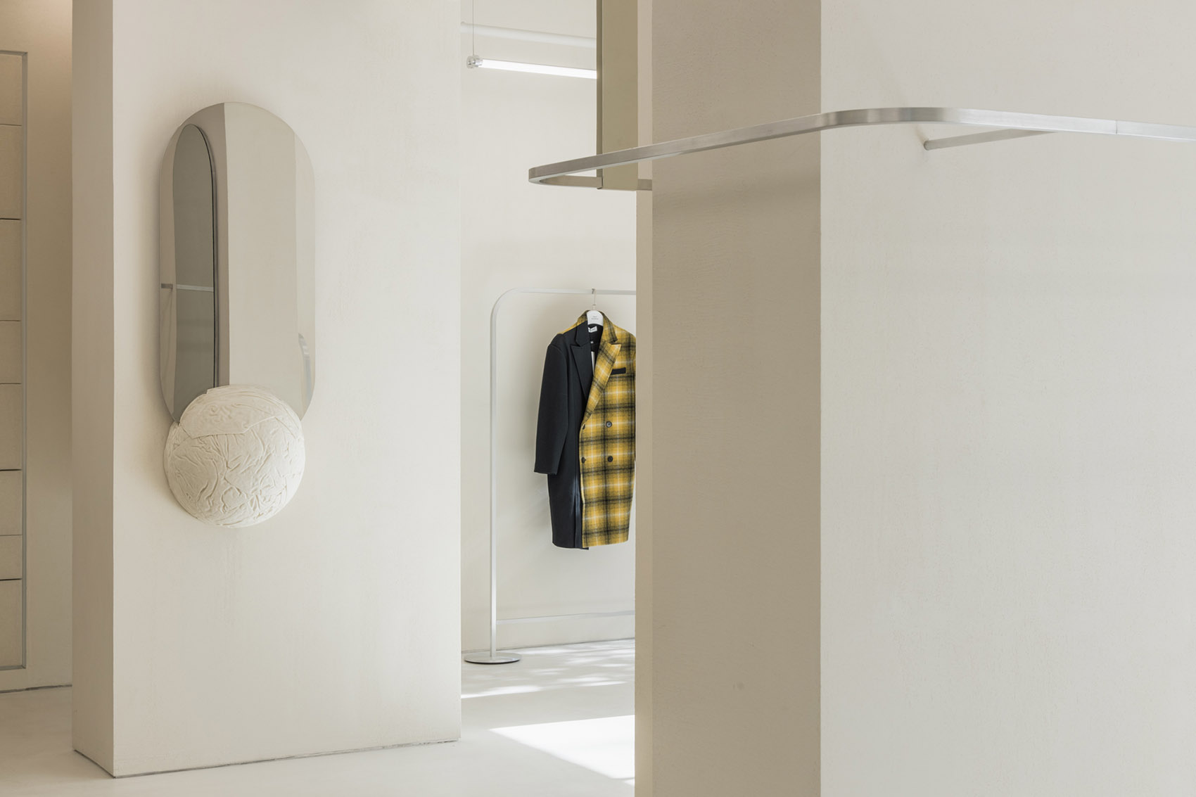 上海·“Short Sentence短句”服装店设计 / AIM 恺慕