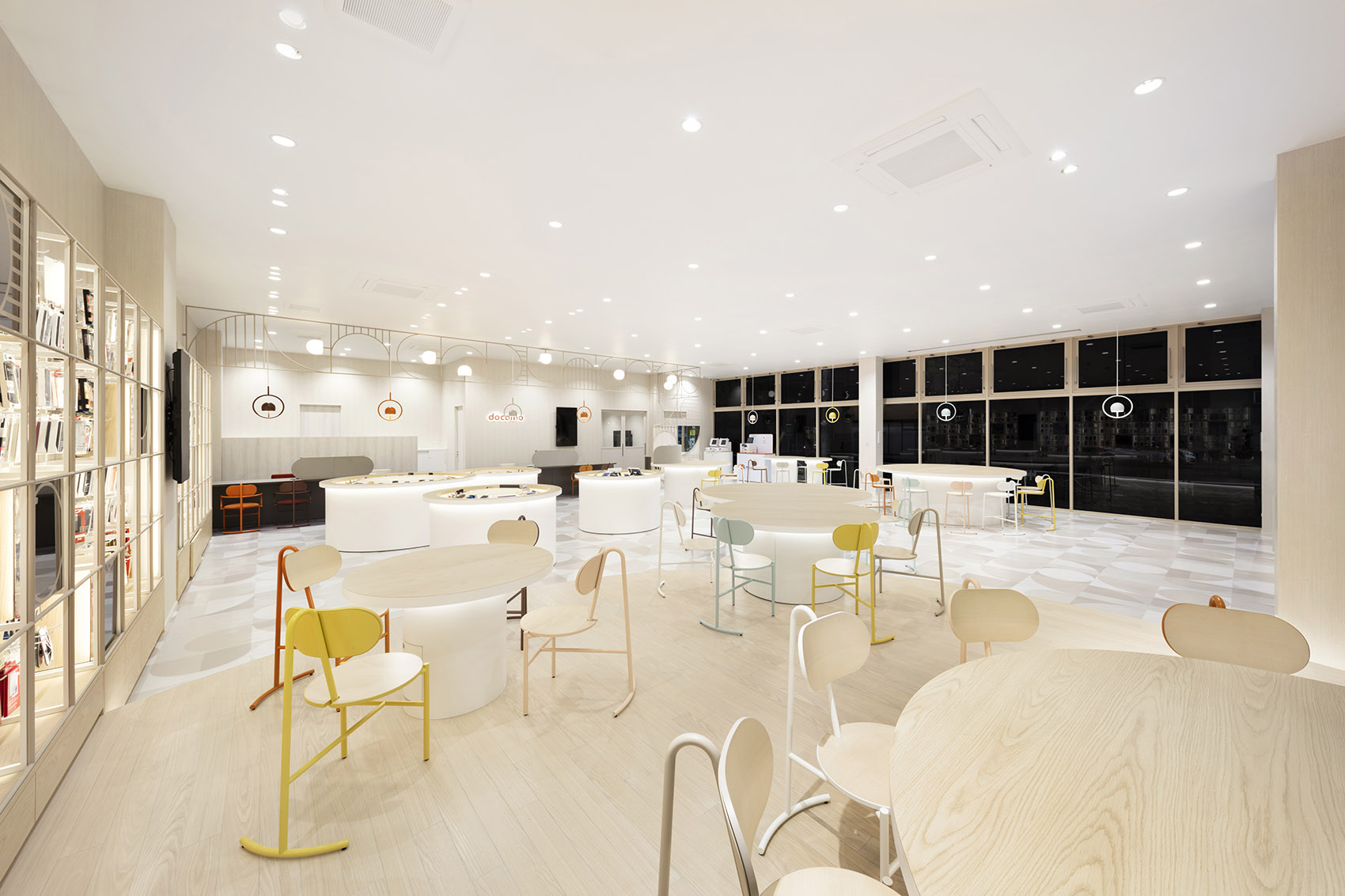 日本·docomo新零售体验店设计 / nendo