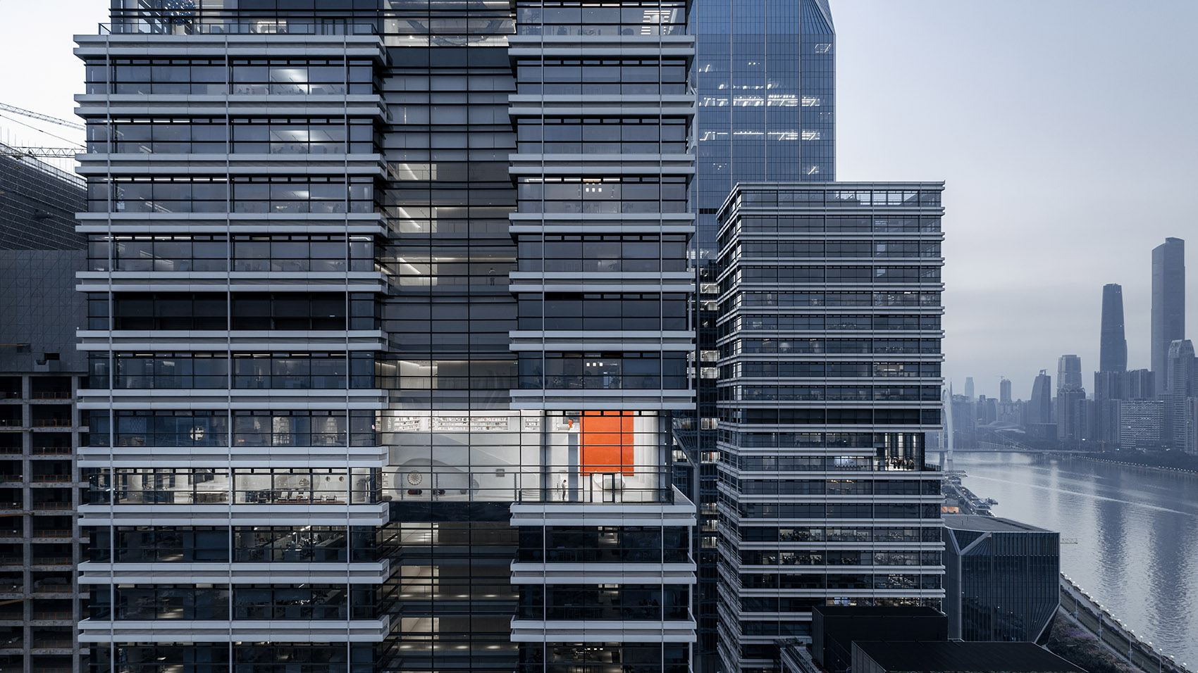 广州·“朝彻书屋”图书馆设计 / Wutopia Lab