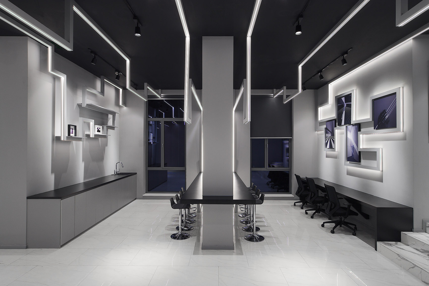 无限框景 CIVRO旗舰店&middot;上海 | CROX闊合