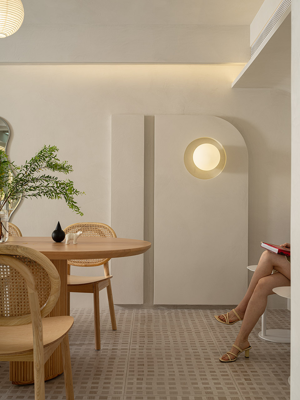 武汉·EV CAKE品牌甜品店设计 / 知白