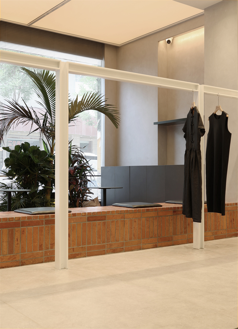 太原·WEI STUFF女装店设计 / 末染