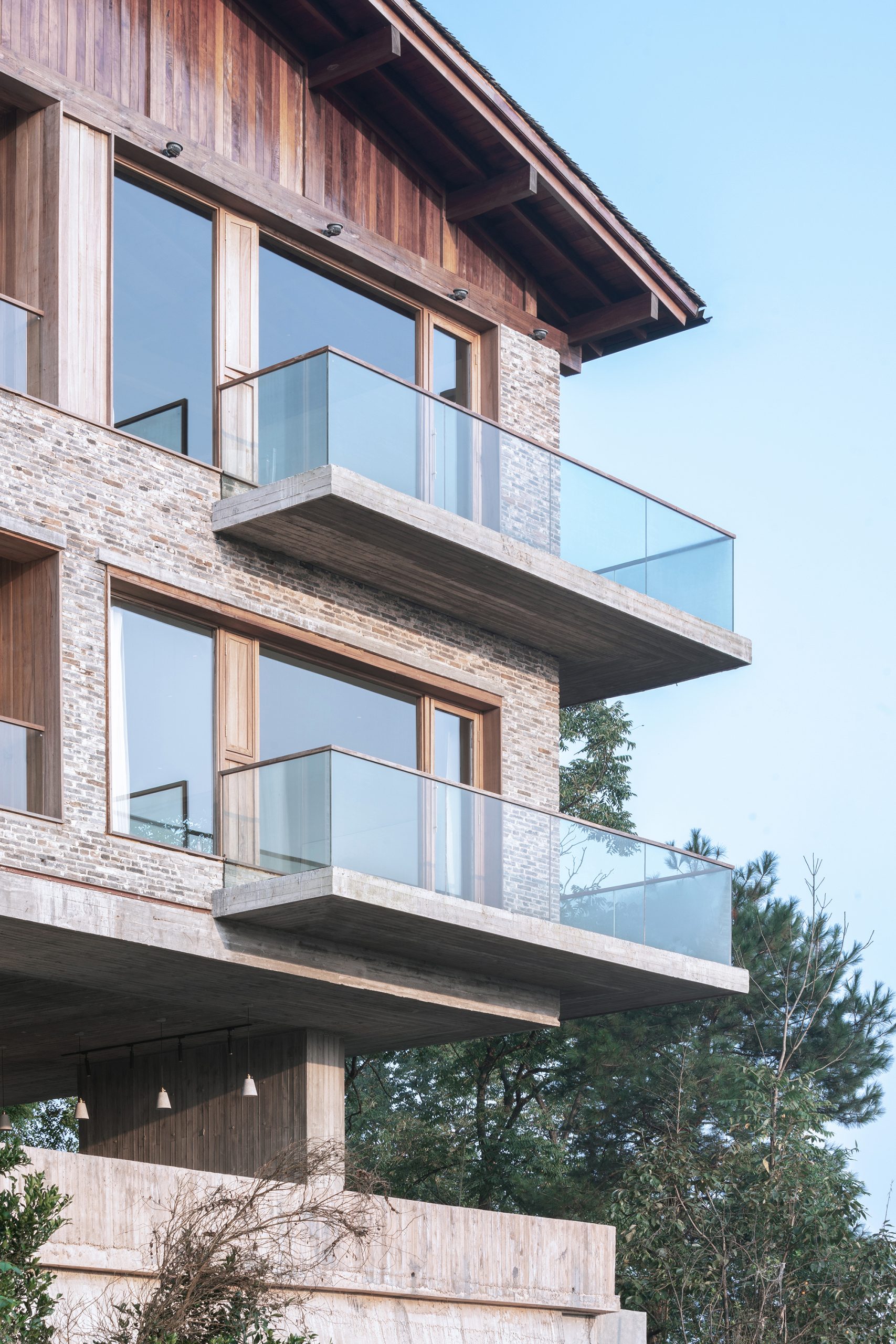 张家界·马儿山燕儿窝民宿 / 尌林建筑