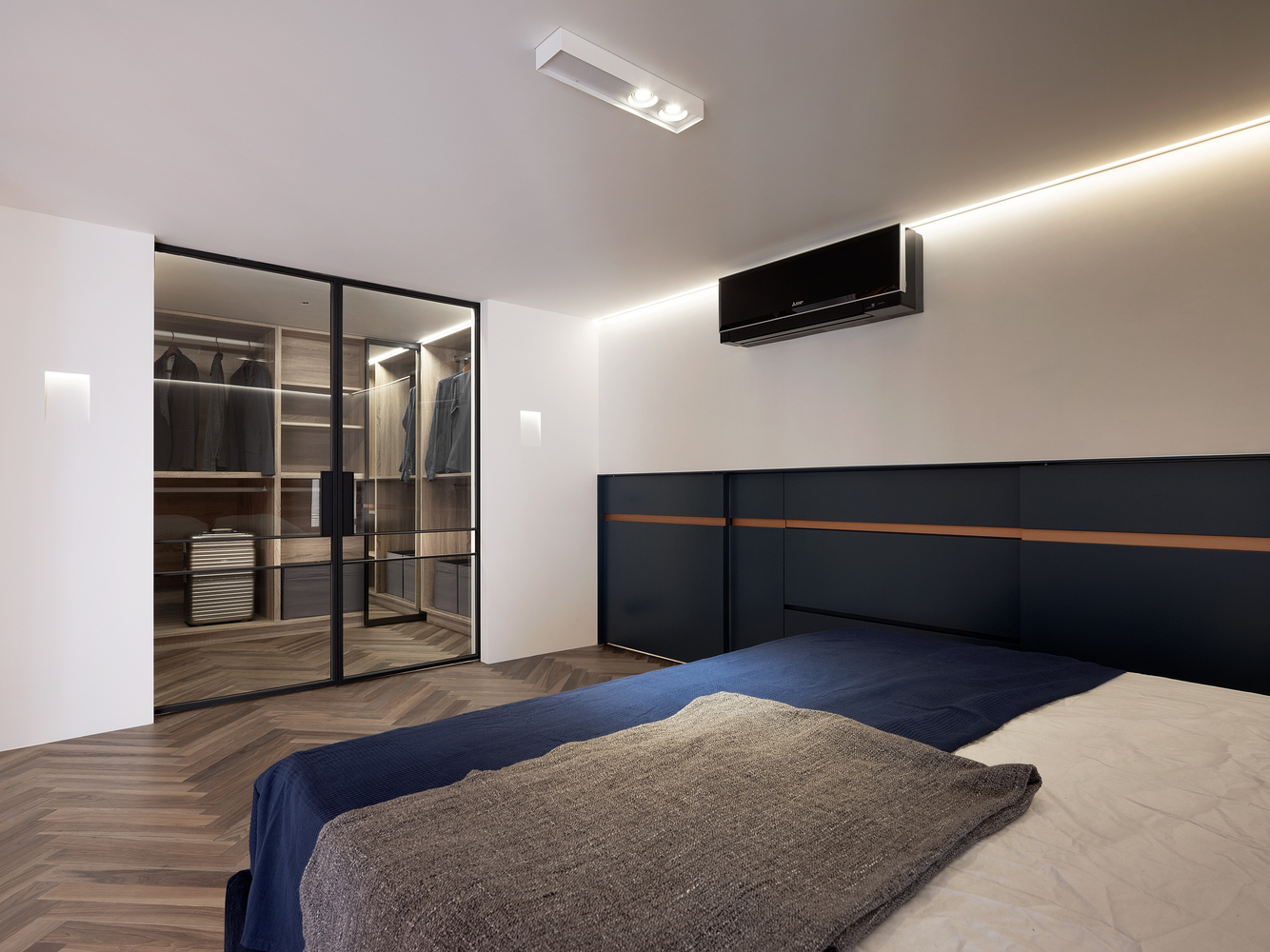 台湾“光引呈线”LOFT住宅空间设计