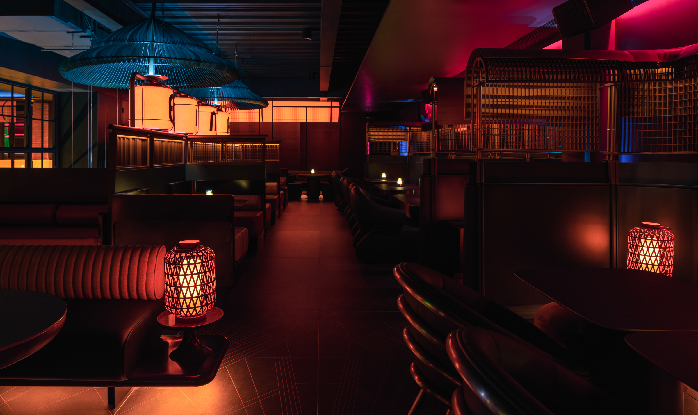 成都·“贰麻”酒馆设计(太古里店) / HDC蜂鸟