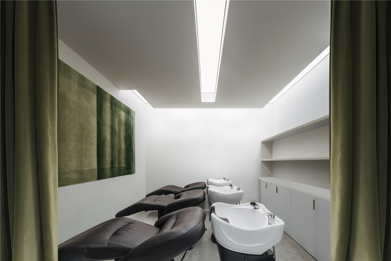 上海·A SURPRISE TO YOU美发店设计