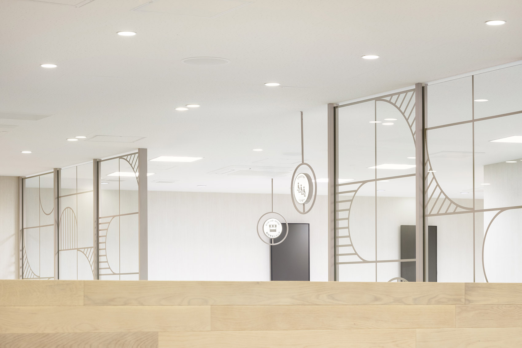 日本·docomo新零售体验店设计 / nendo