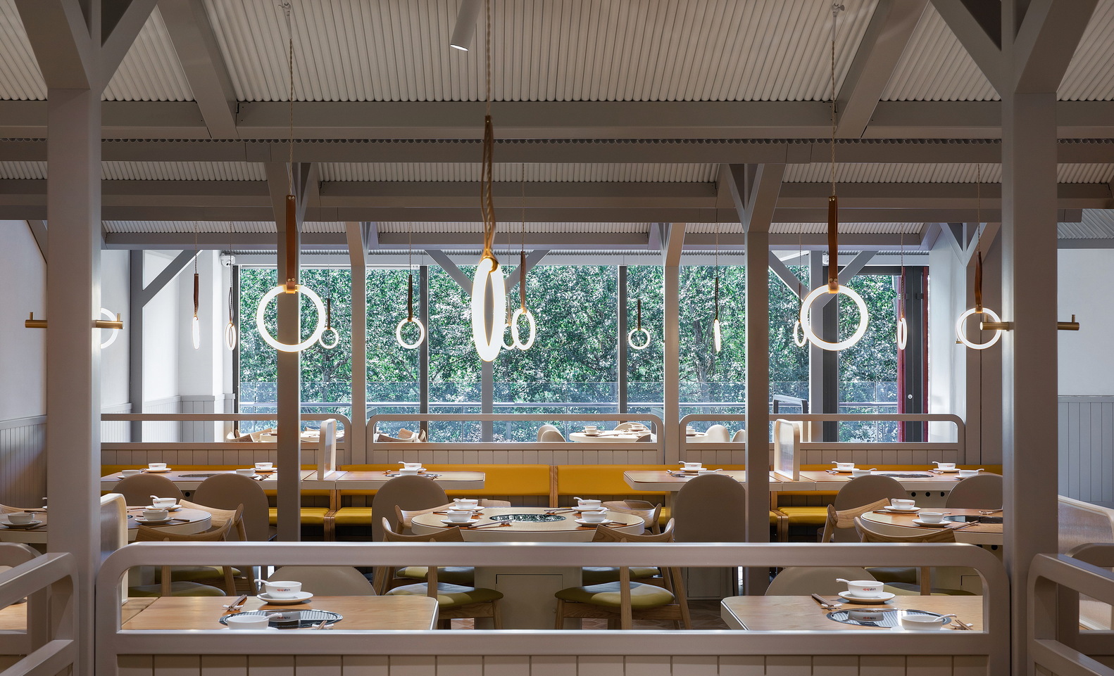 北京·“暖暖锅物”台湾火锅餐厅(暖山店) / 古鲁奇