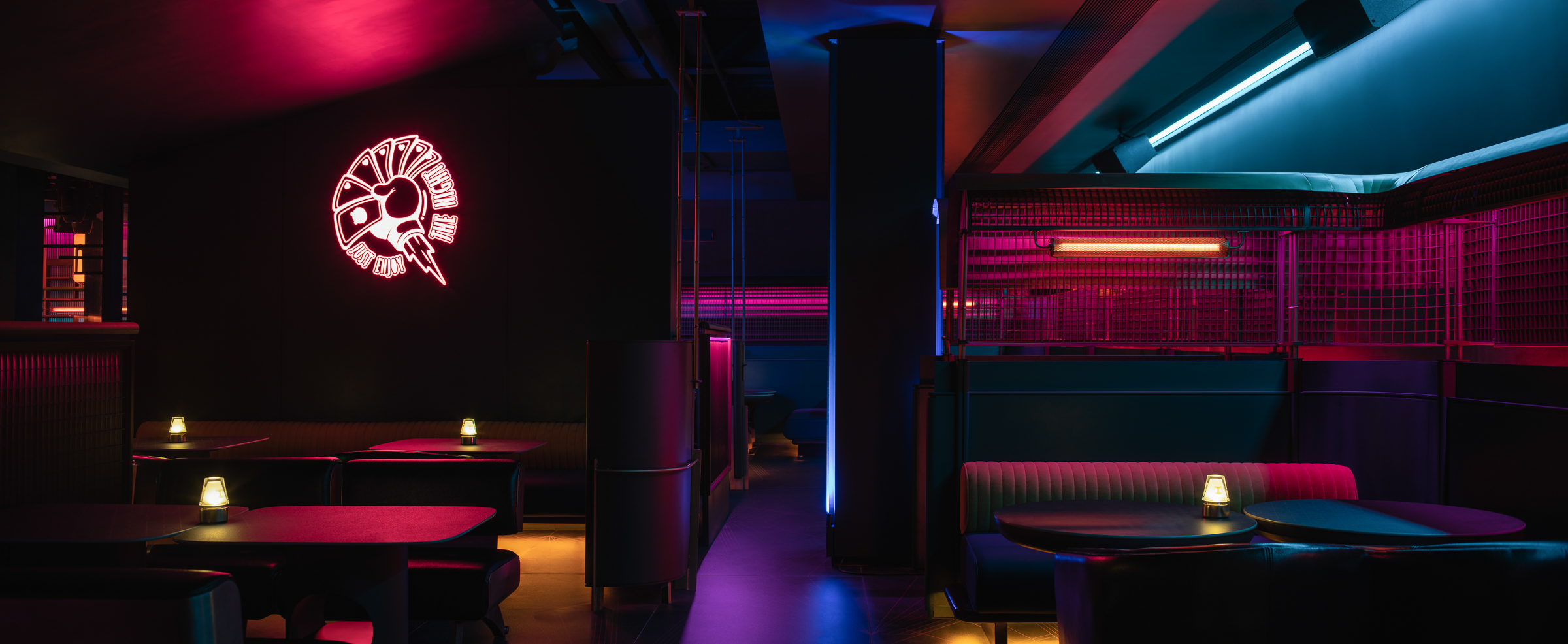 成都·“贰麻”酒馆设计(太古里店) / HDC蜂鸟