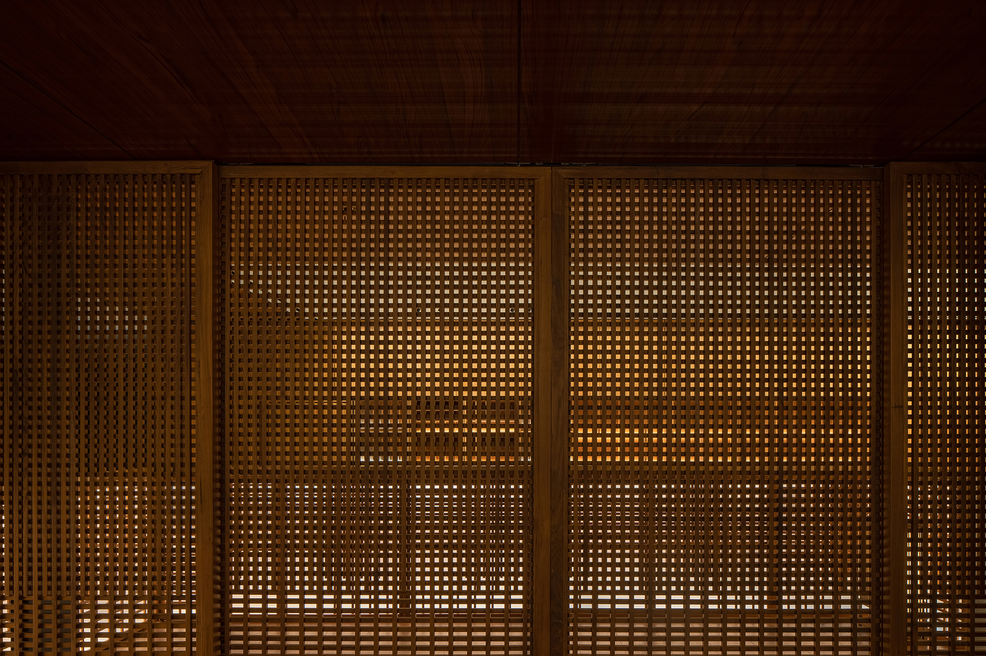 成都·“本木”全屋定制展厅设计 / 蜂鸟